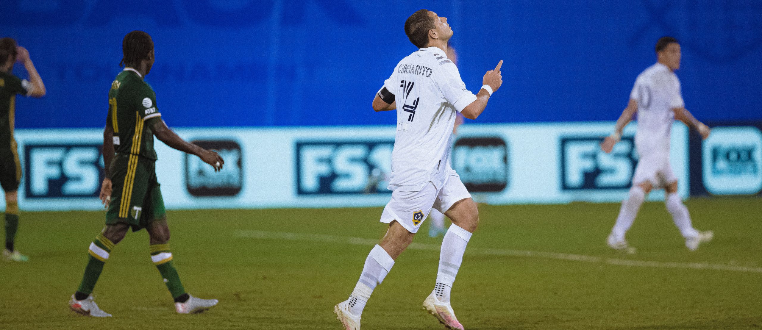 LA Galaxy re-sign goalkeeper Jonathan Klinsmann